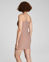 SPANXsupersmooth™ Essential V-Neck Slip | Cafe Au Lait