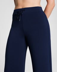 SPANX AirEssentials® Wide Leg Pant | Timeless Navy