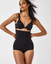 SPANXsculpt™ Seamless Power High-Waisted Brief | Very Black