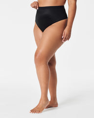 SPANXshape™ Invisible Thong | Very Black