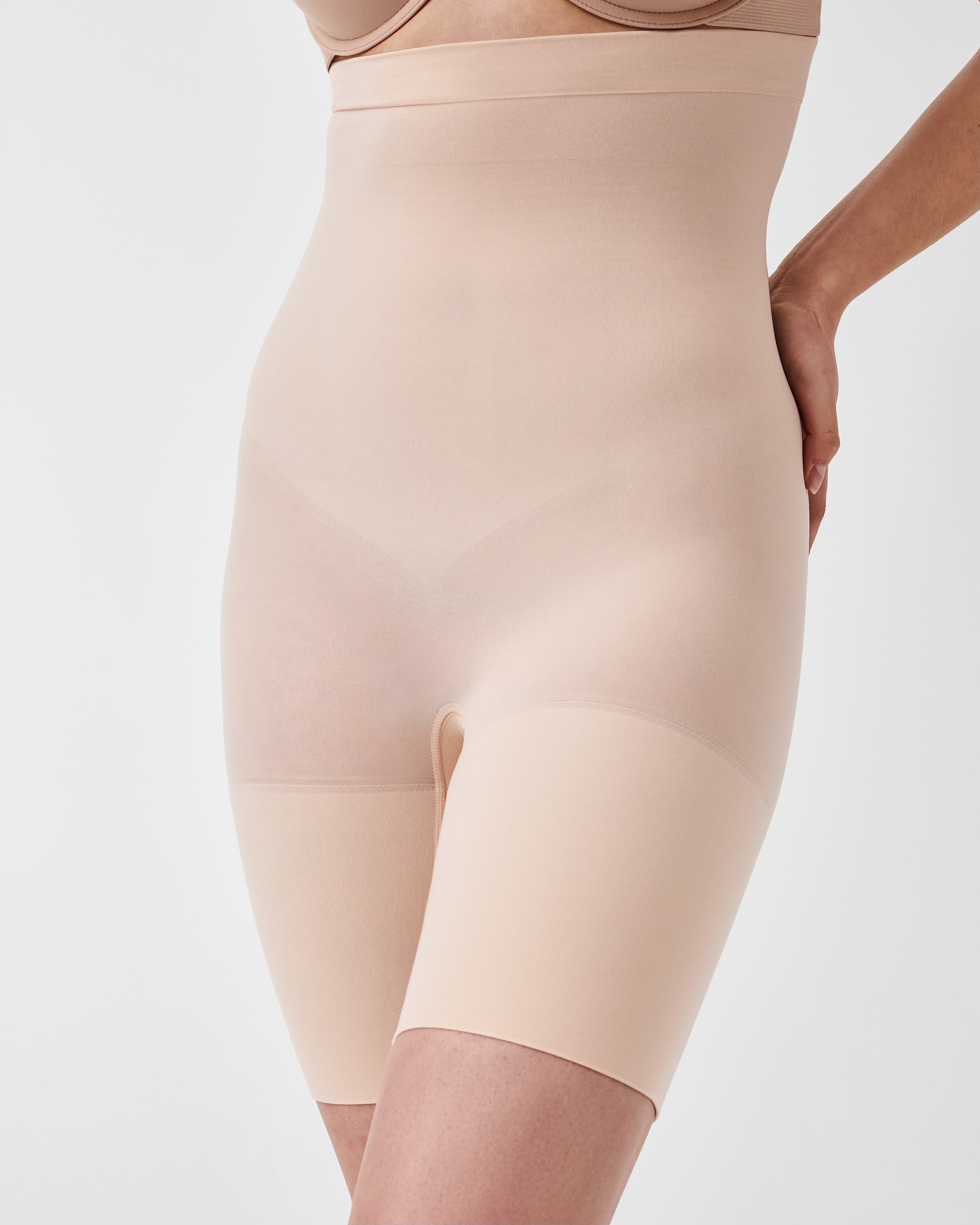 SPANXsculpt™ Seamless Power High-Waisted Mid-Thigh Short | Soft Nude