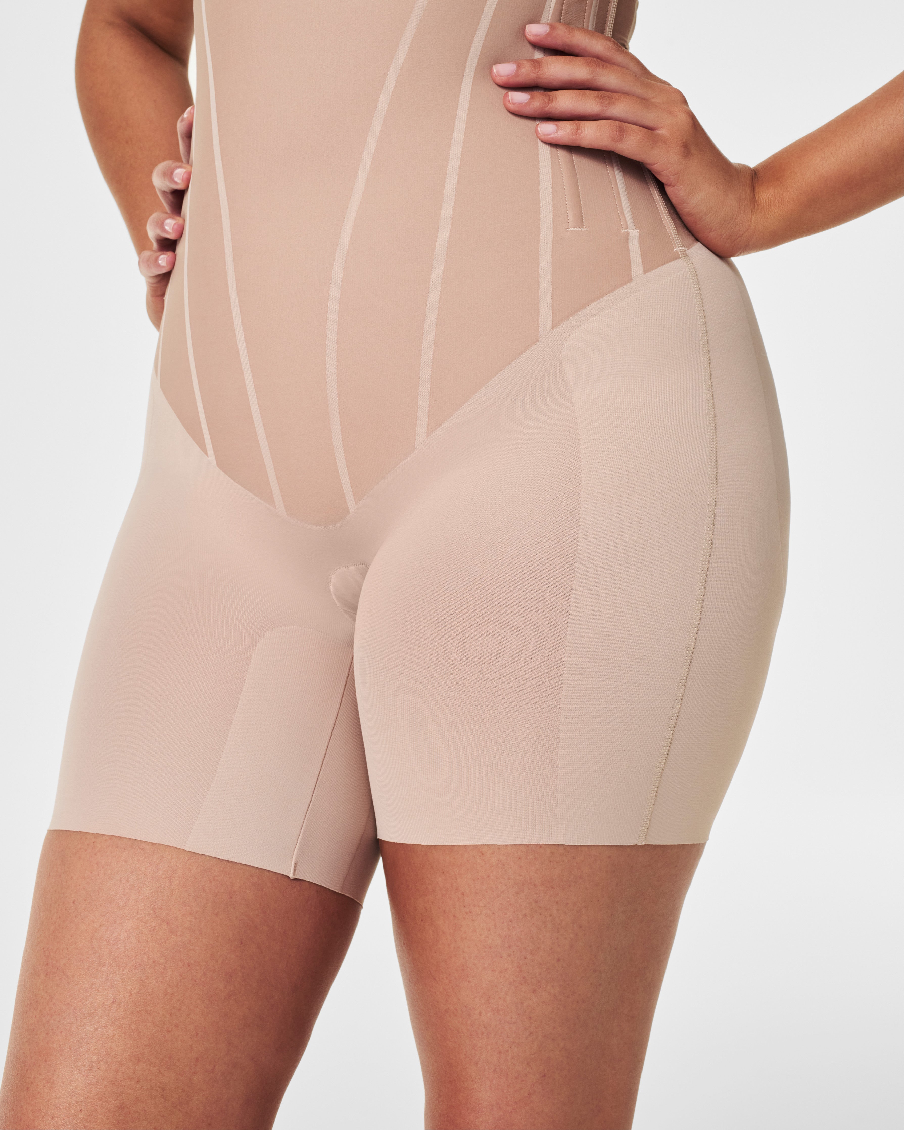 SPANXsupersculpt™ TotalContour High-Waisted Mid-Thigh Short | Natural Bronze
