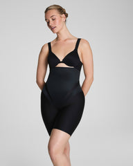 SPANXsupersculpt™ Transform High-Waisted Mid-Thigh Short | Very Black