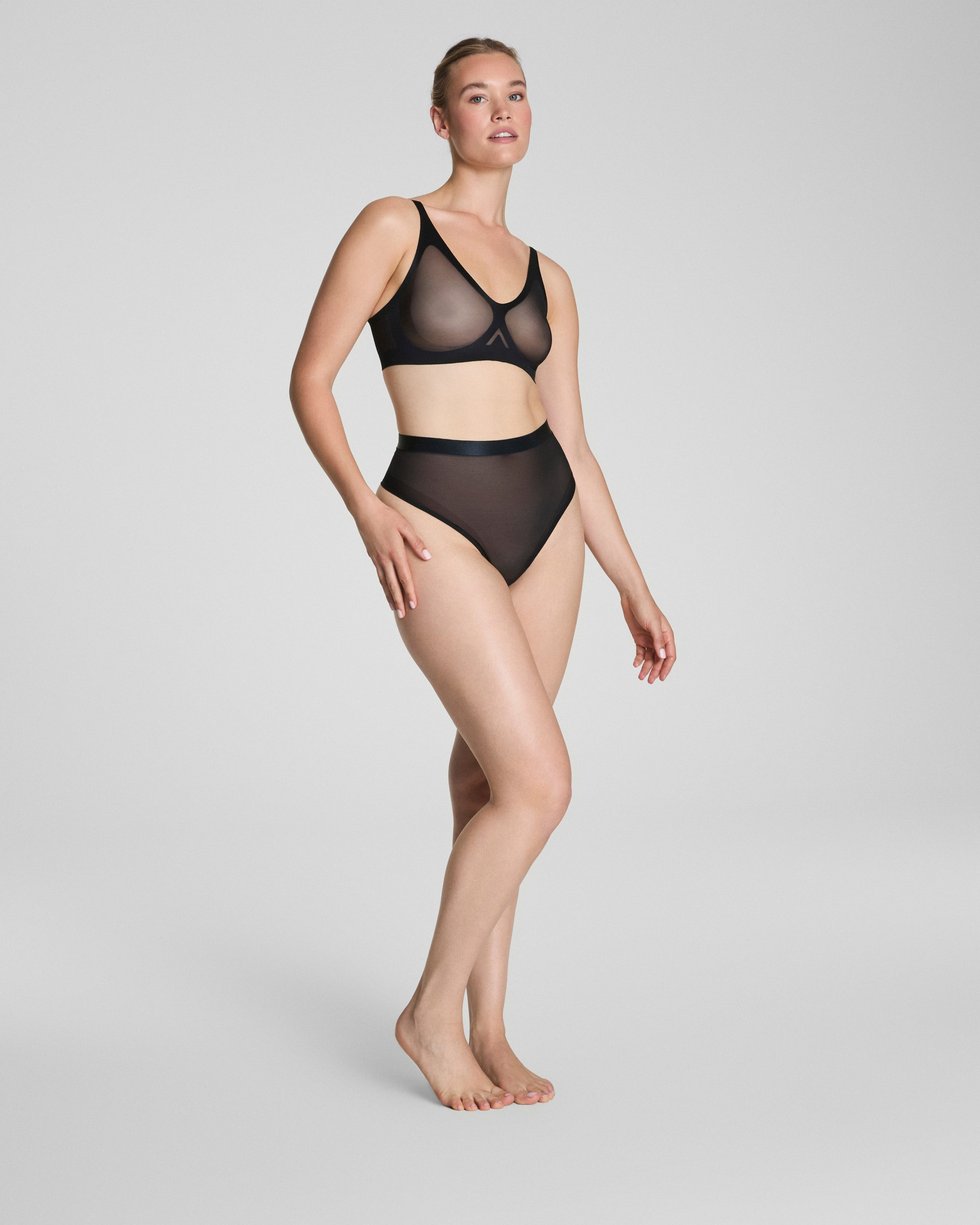 SPANXsupersmooth™ SheerSense Thong | Very Black