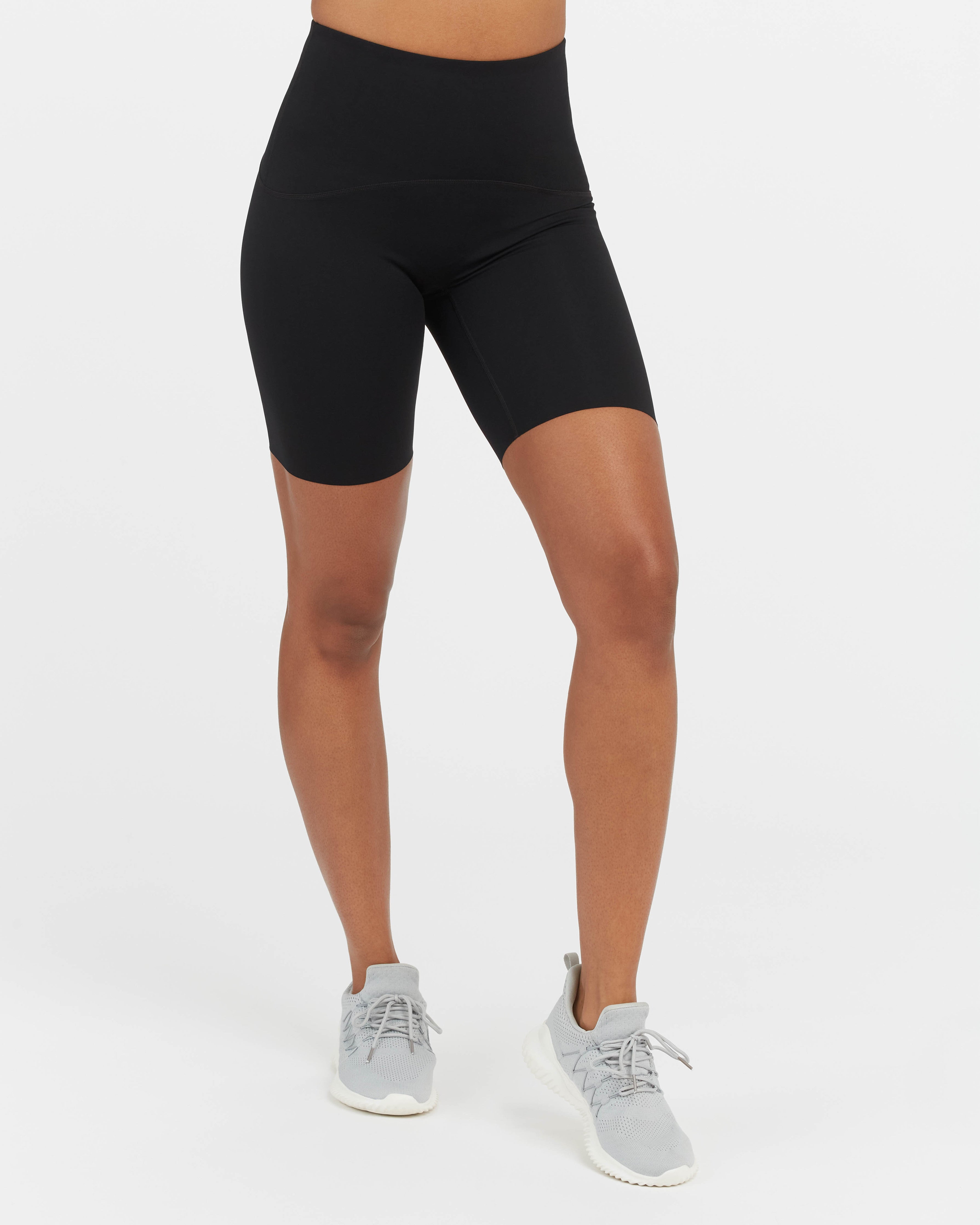 SPANXshape™ Booty Boost® Bike Short 8" | Very Black