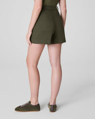 SPANXsupersmooth™ Stretch Twill Short, 5" | Dark Pine