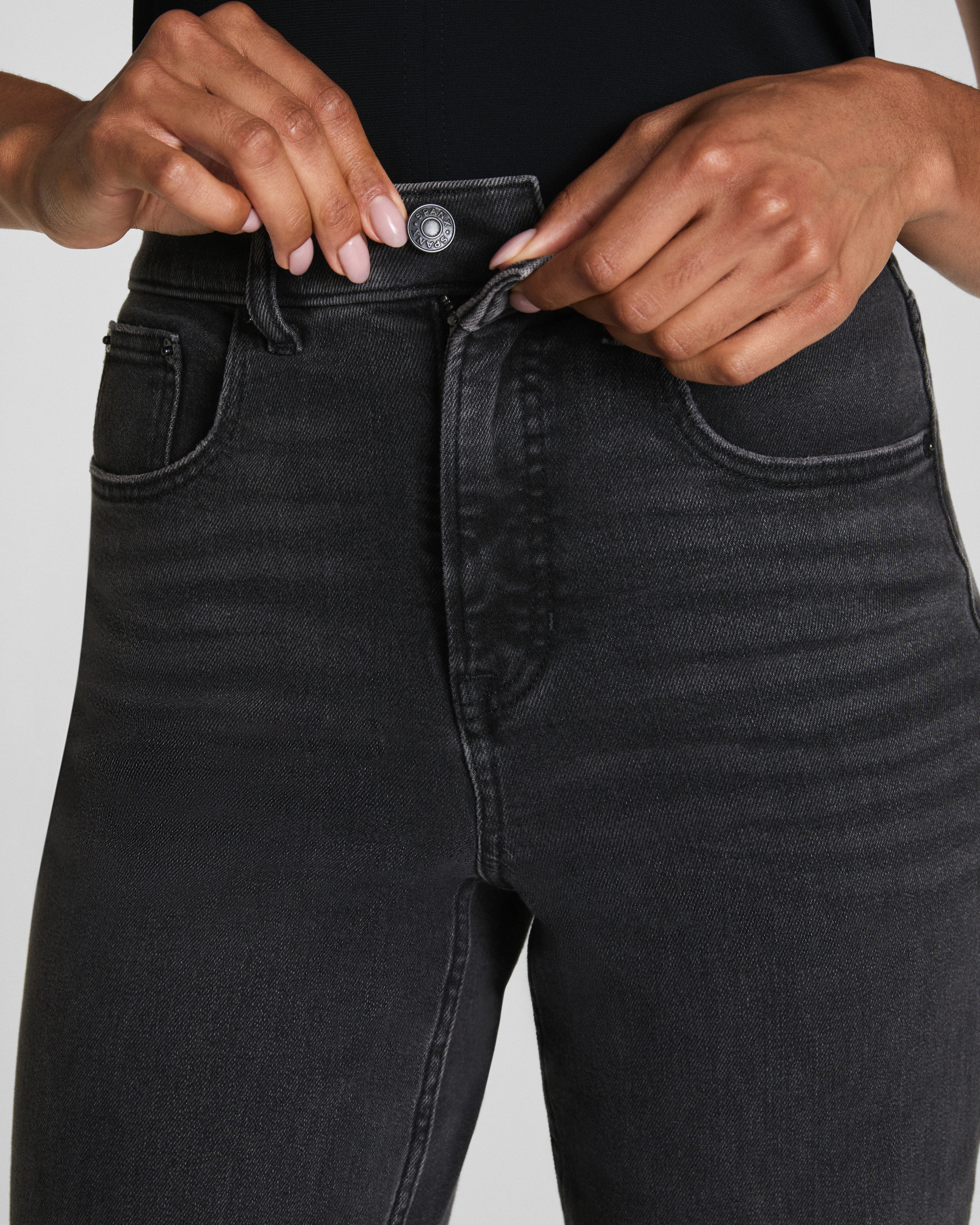 SPANXshape™ Authentic 360 90s Straight Leg Jeans | Carbon