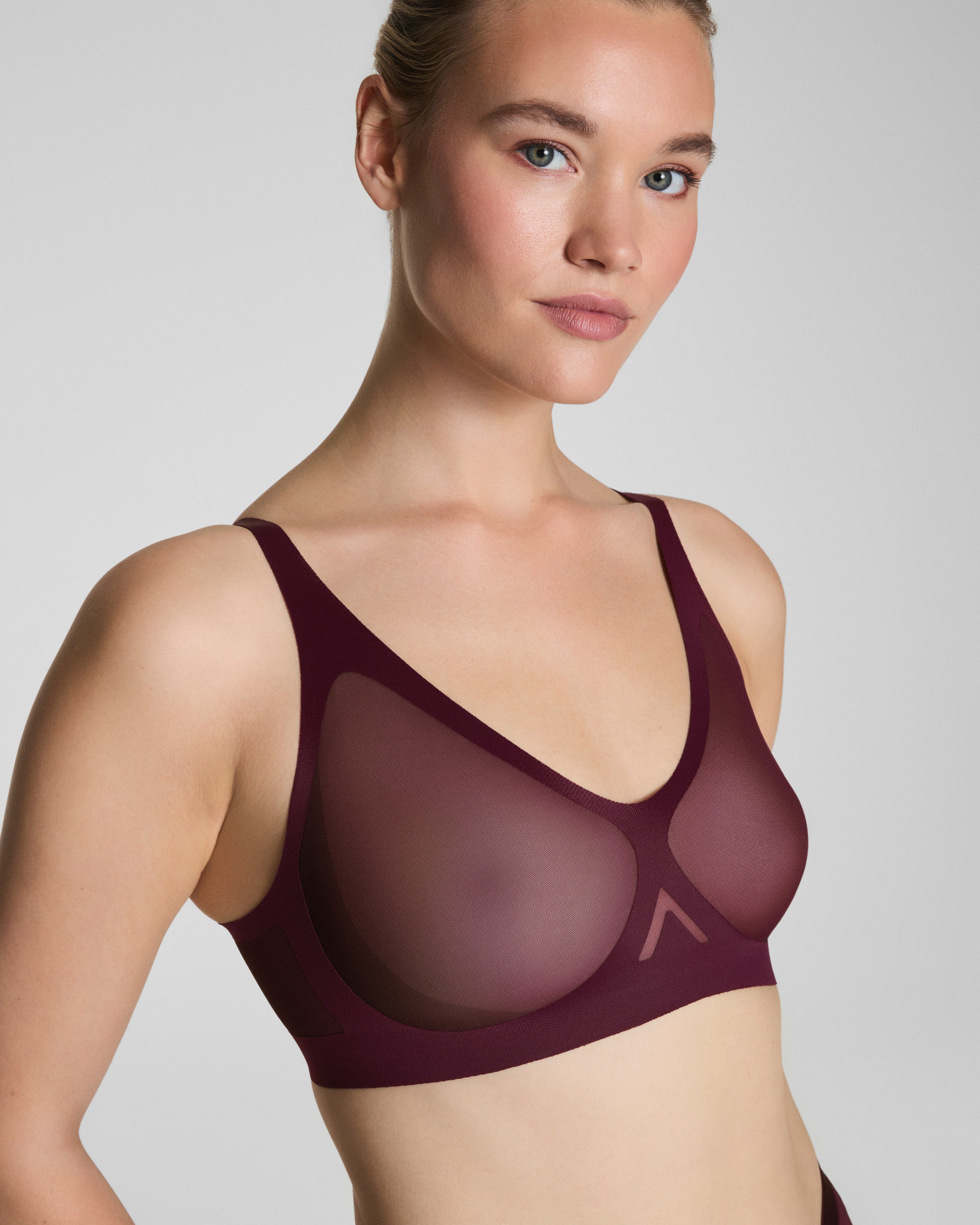 SPANXsupersmooth™ SheerSense Bralette | Plum Berry