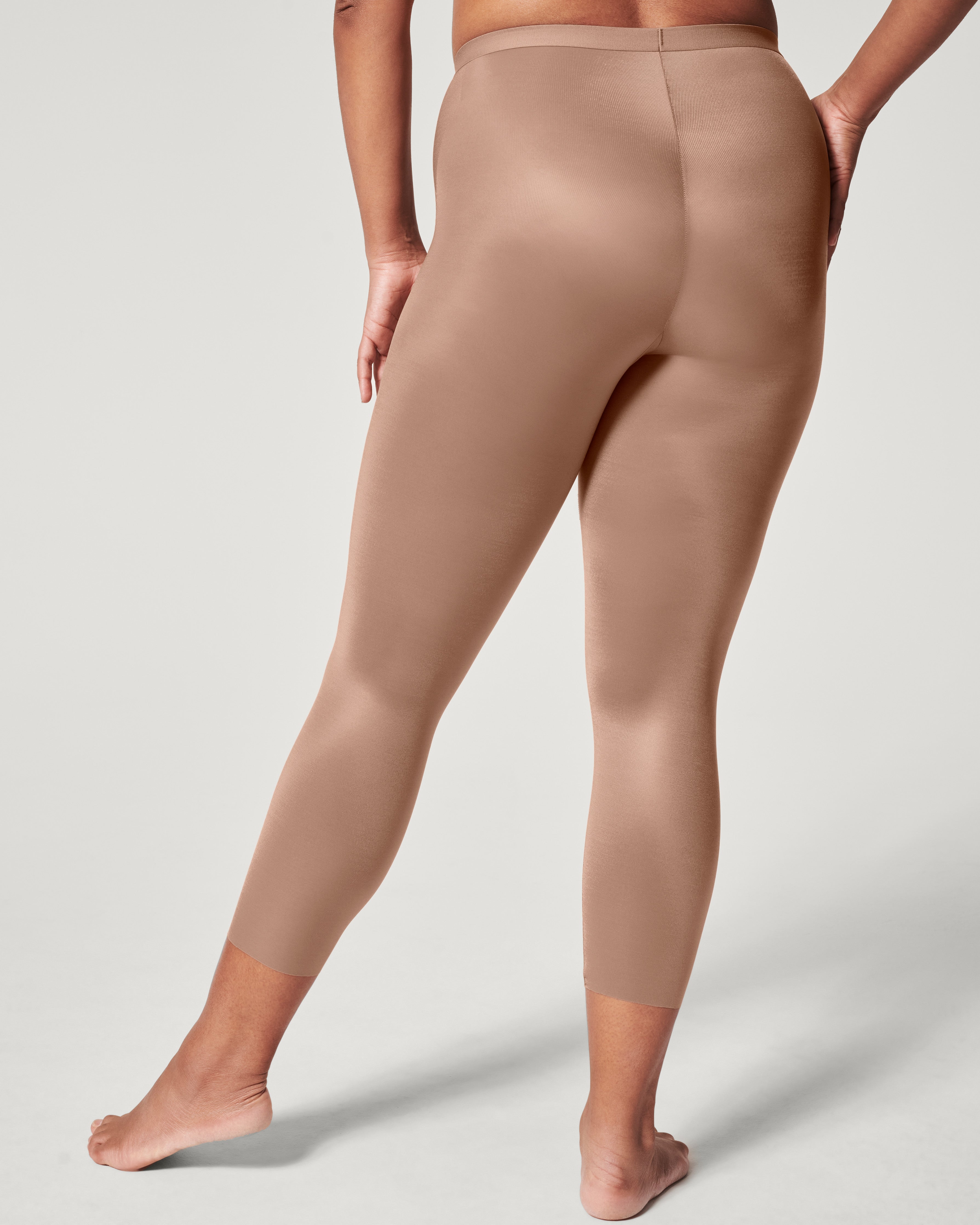SPANXshape™ Invisible Capri | Cafe Au Lait