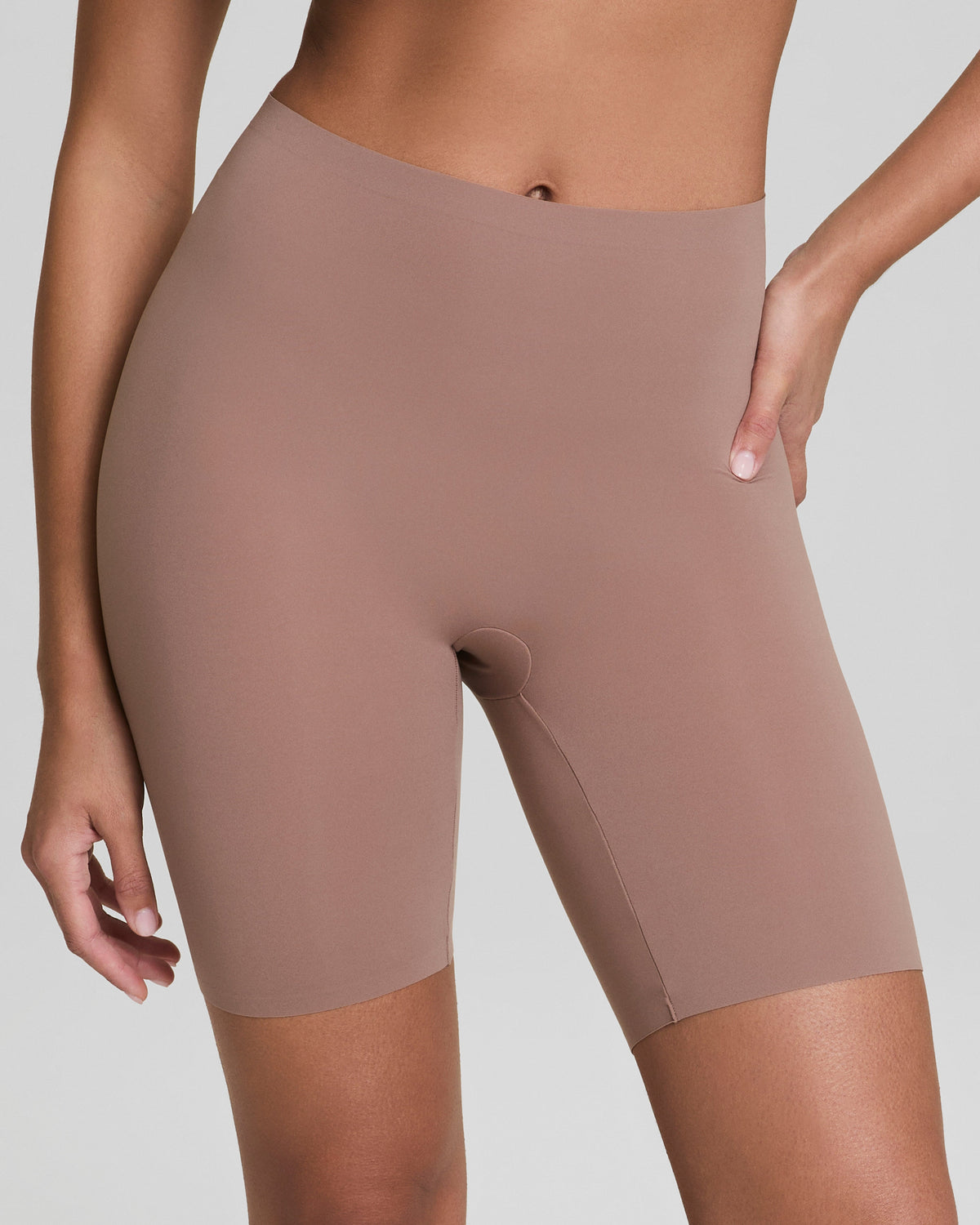 SPANXsmooth™ Fit-To-You Mid-Thigh Short | Cafe Au Lait