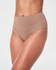 SPANXsupersmooth™ Contouring Hi-Leg Brief