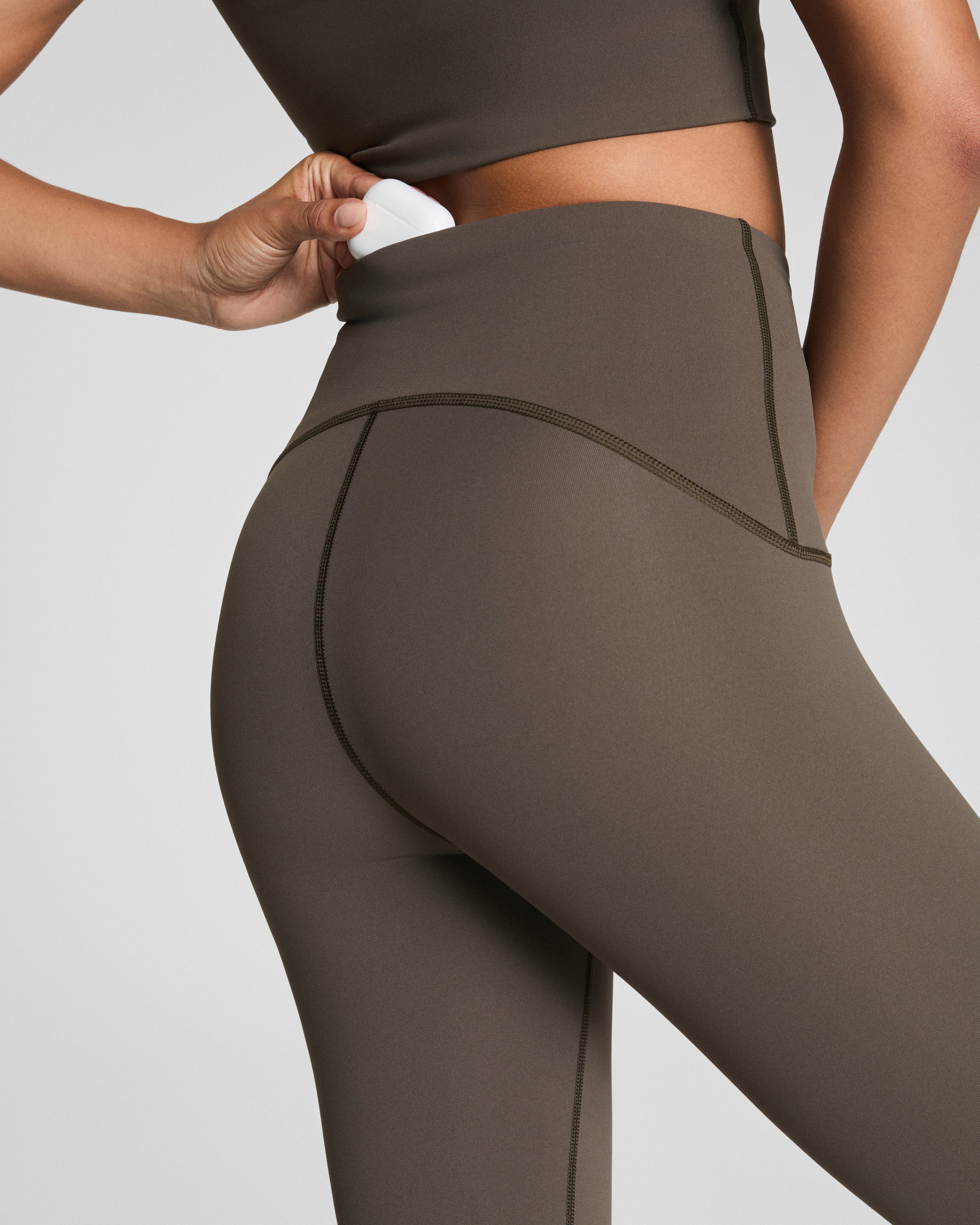 SPANXshape™ Booty Boost® 7/8 Leggings | Mineral