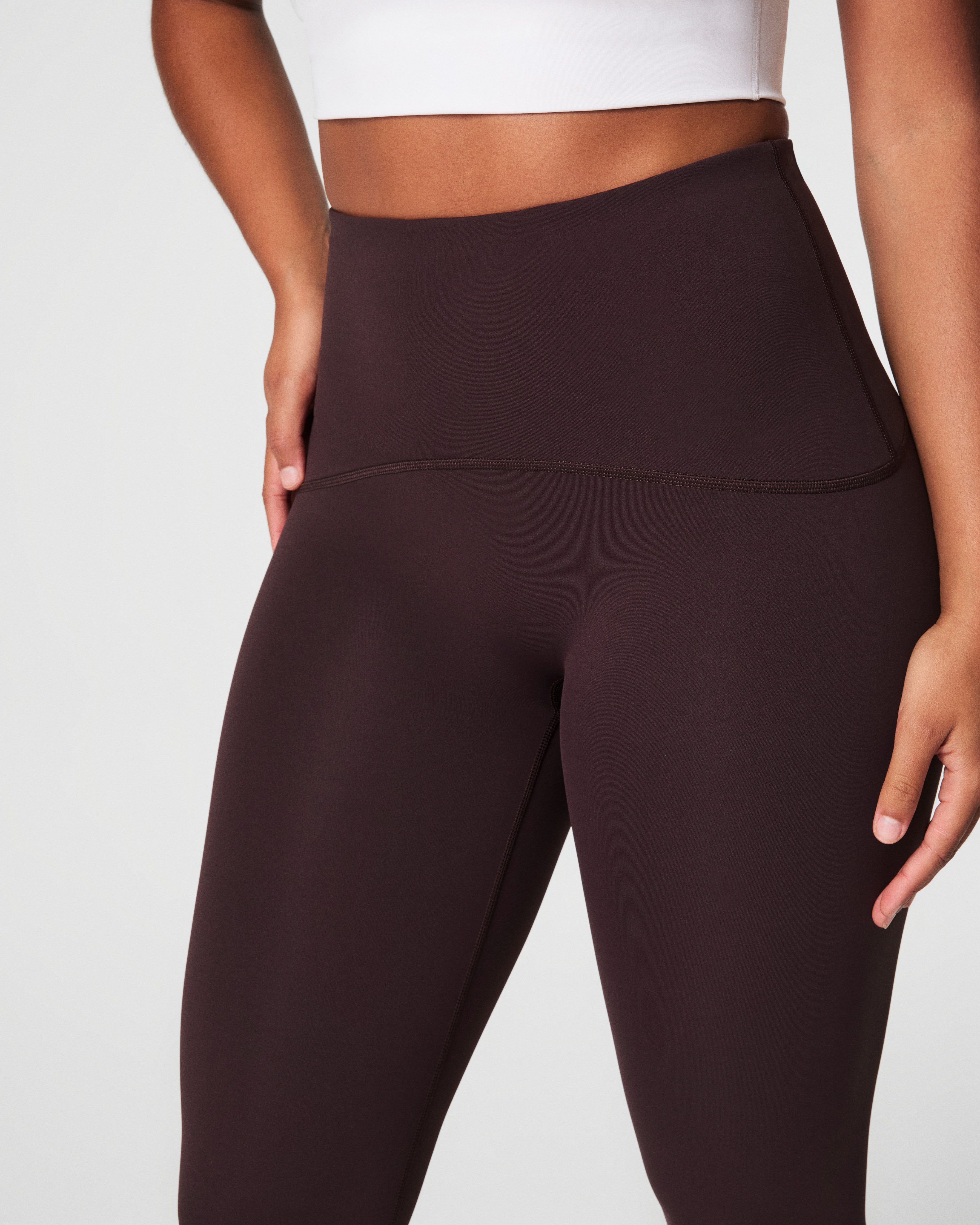 SPANXshape™ Booty Boost® 7/8 Leggings | Truffle Brown