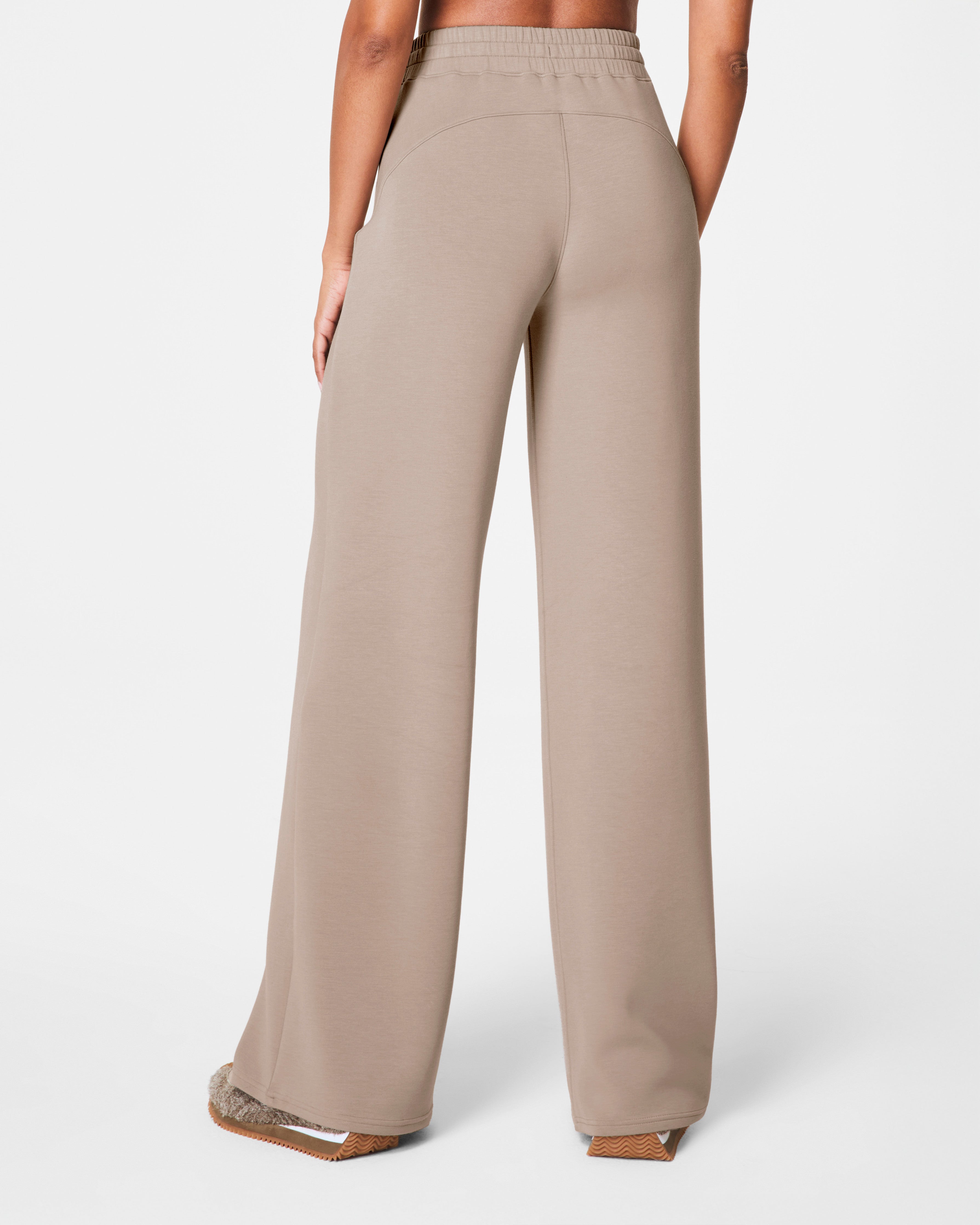 SPANX AirEssentials® Wide Leg Pant | Ashwood