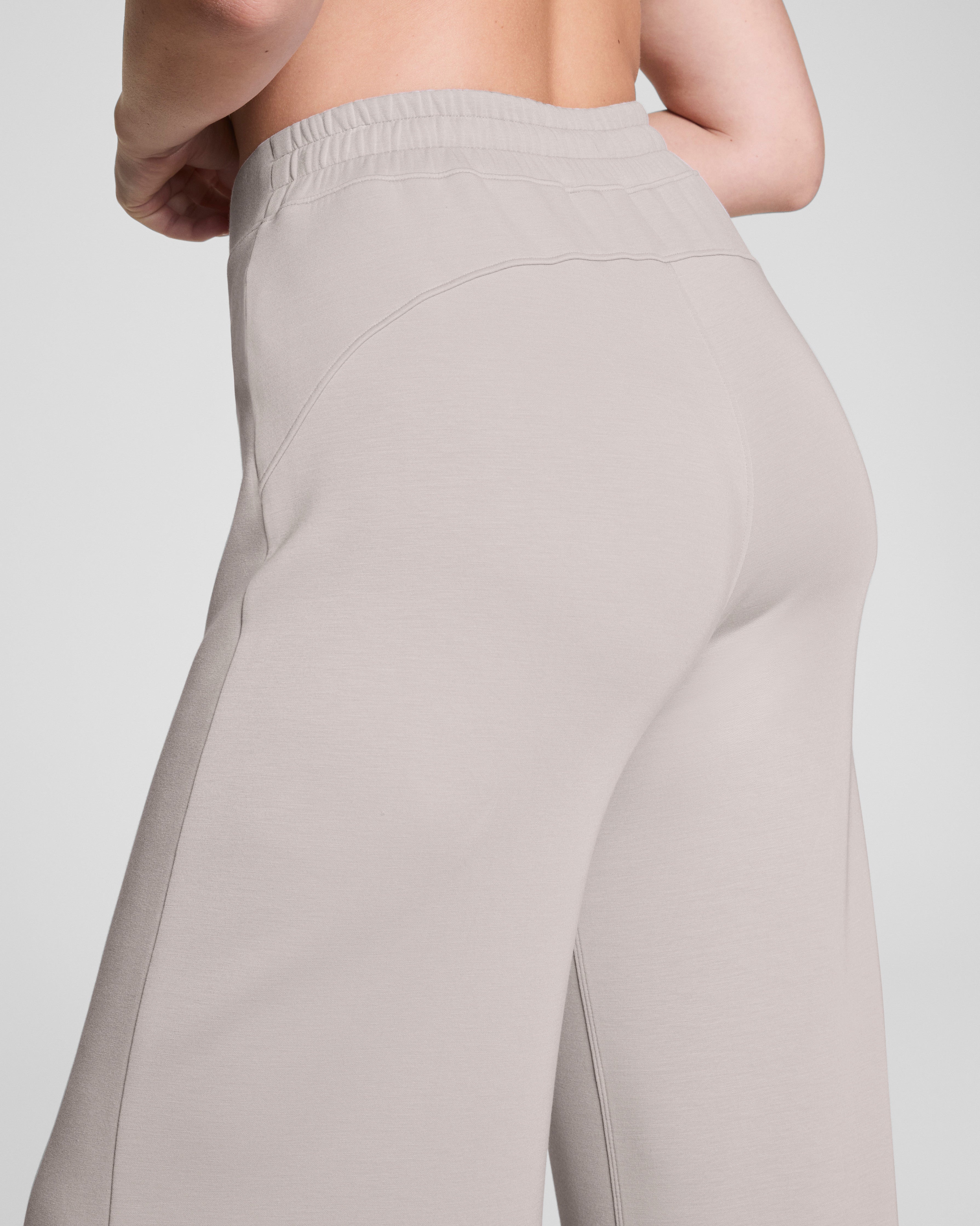 SPANX AirEssentials® Wide Leg Pant | French Grey
