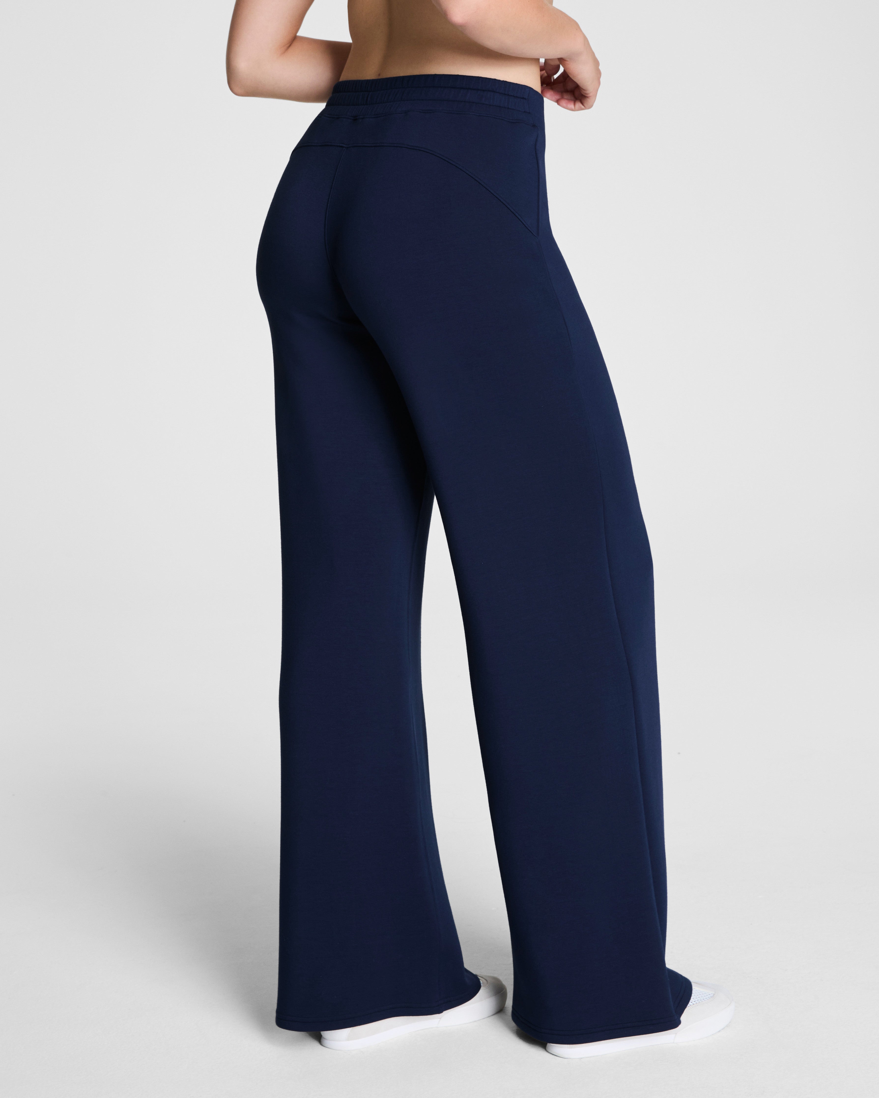 SPANX AirEssentials® Wide Leg Pant | Timeless Navy