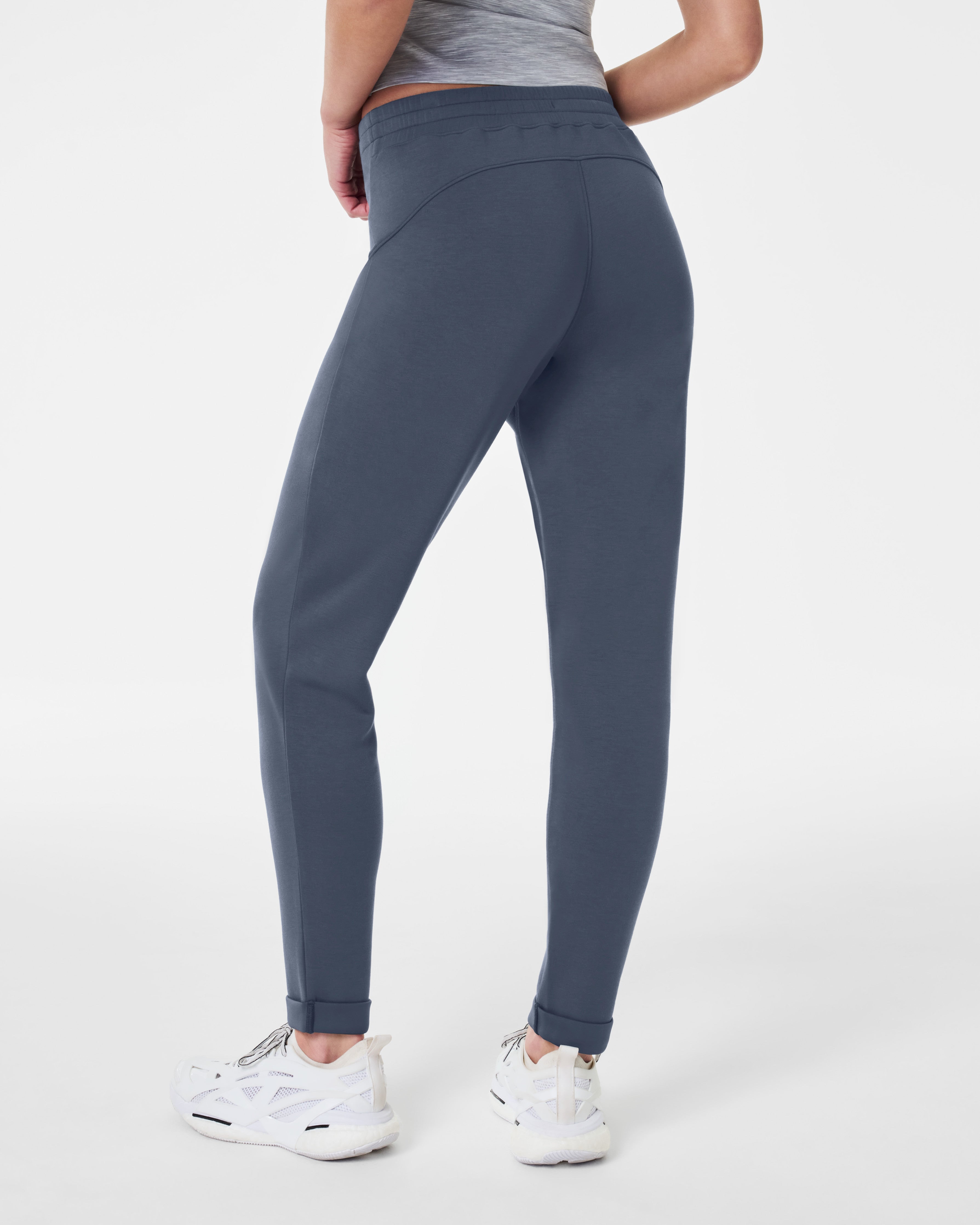 SPANX AirEssentials® Tapered Pant | Dark Storm