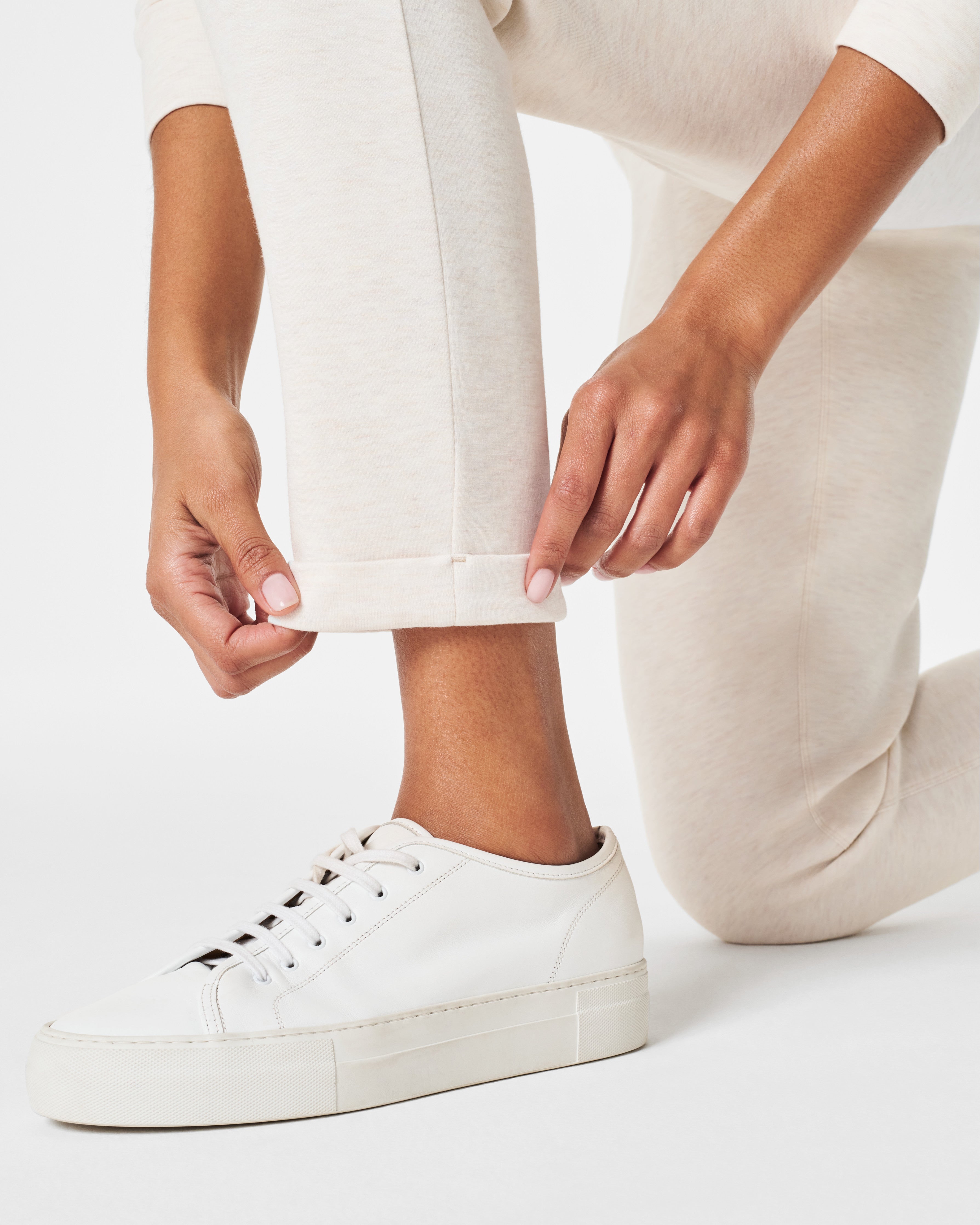 SPANX AirEssentials® Tapered Pant | Oatmeal Heather