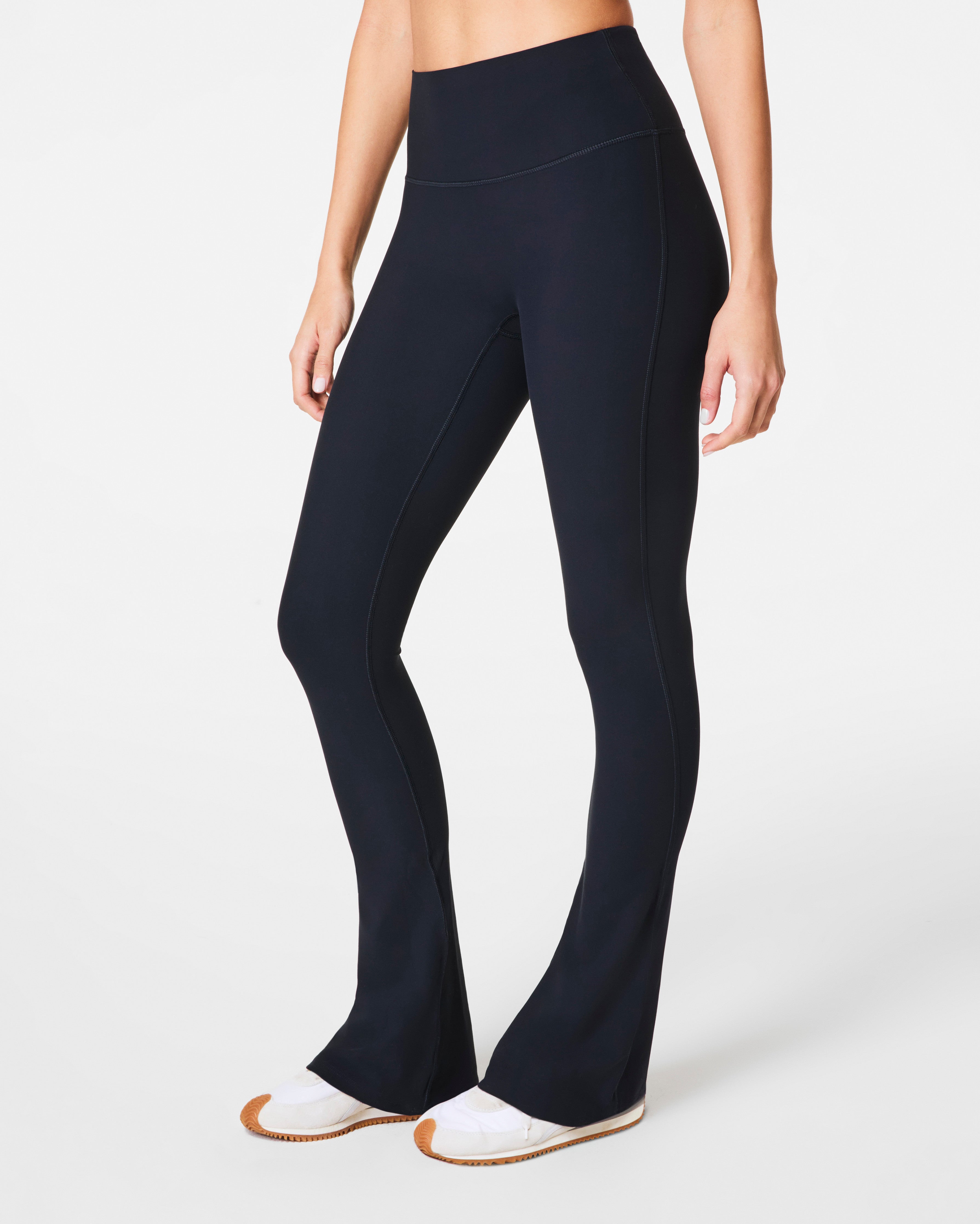 SPANXsmooth™ OnForm Micro Flare Pant | Barely Black