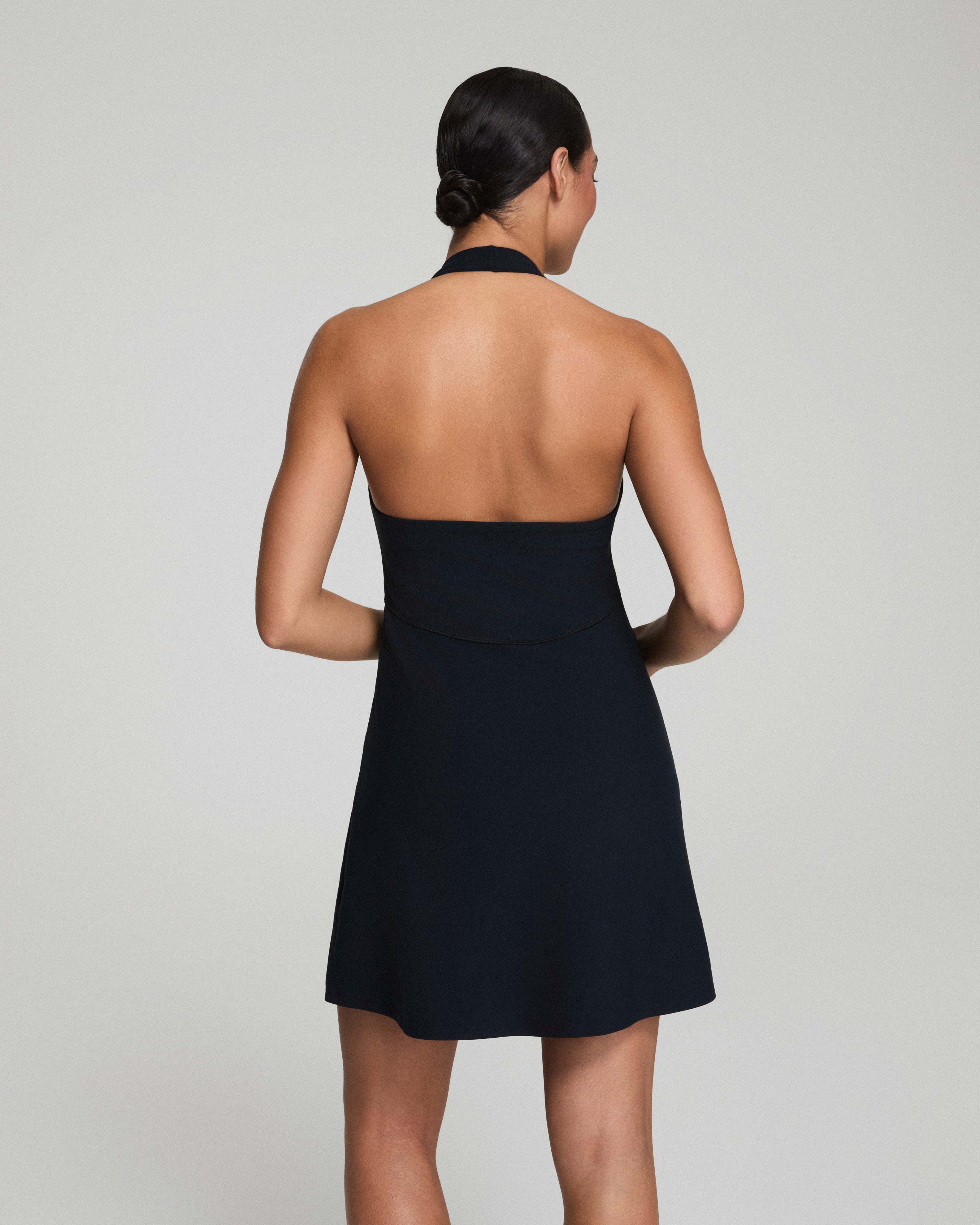 SPANXsmooth™ OnForm Halter Dress | Barely Black