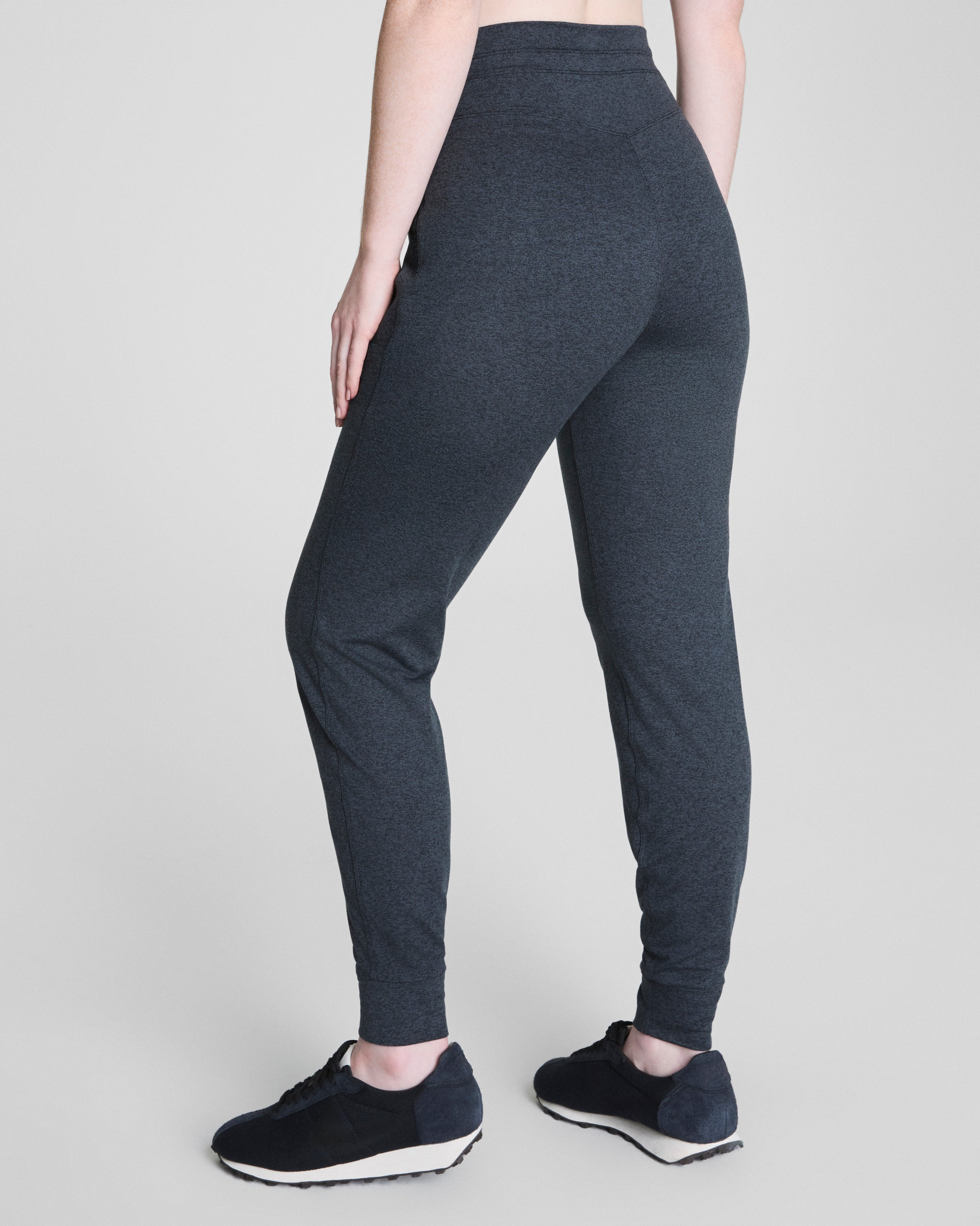 SPANXsupersmooth™ SoftStretch Slim Jogger | Very Black / Light Very Black