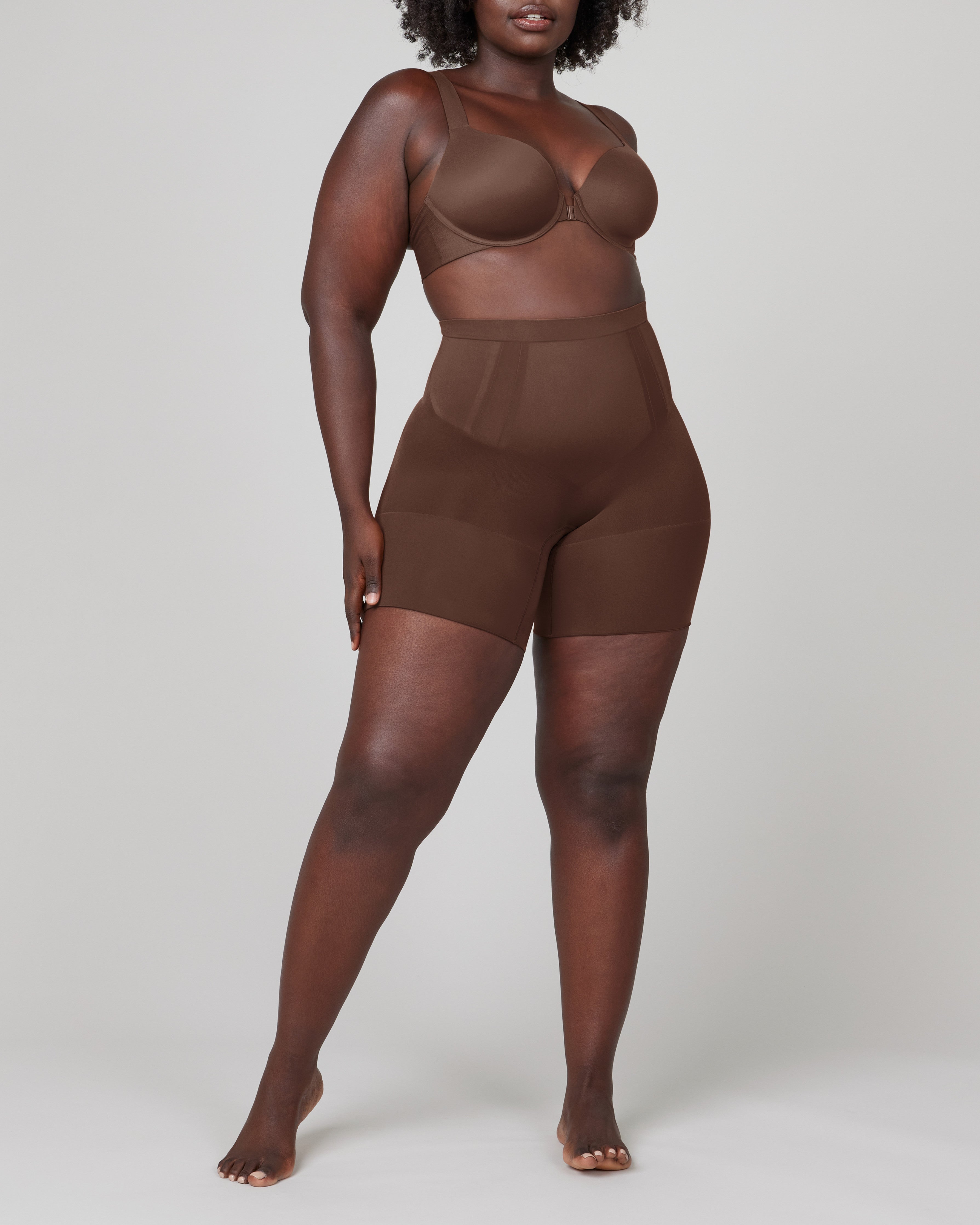 SPANXsculpt™ OnCore Mid-Thigh Short | Chestnut Brown