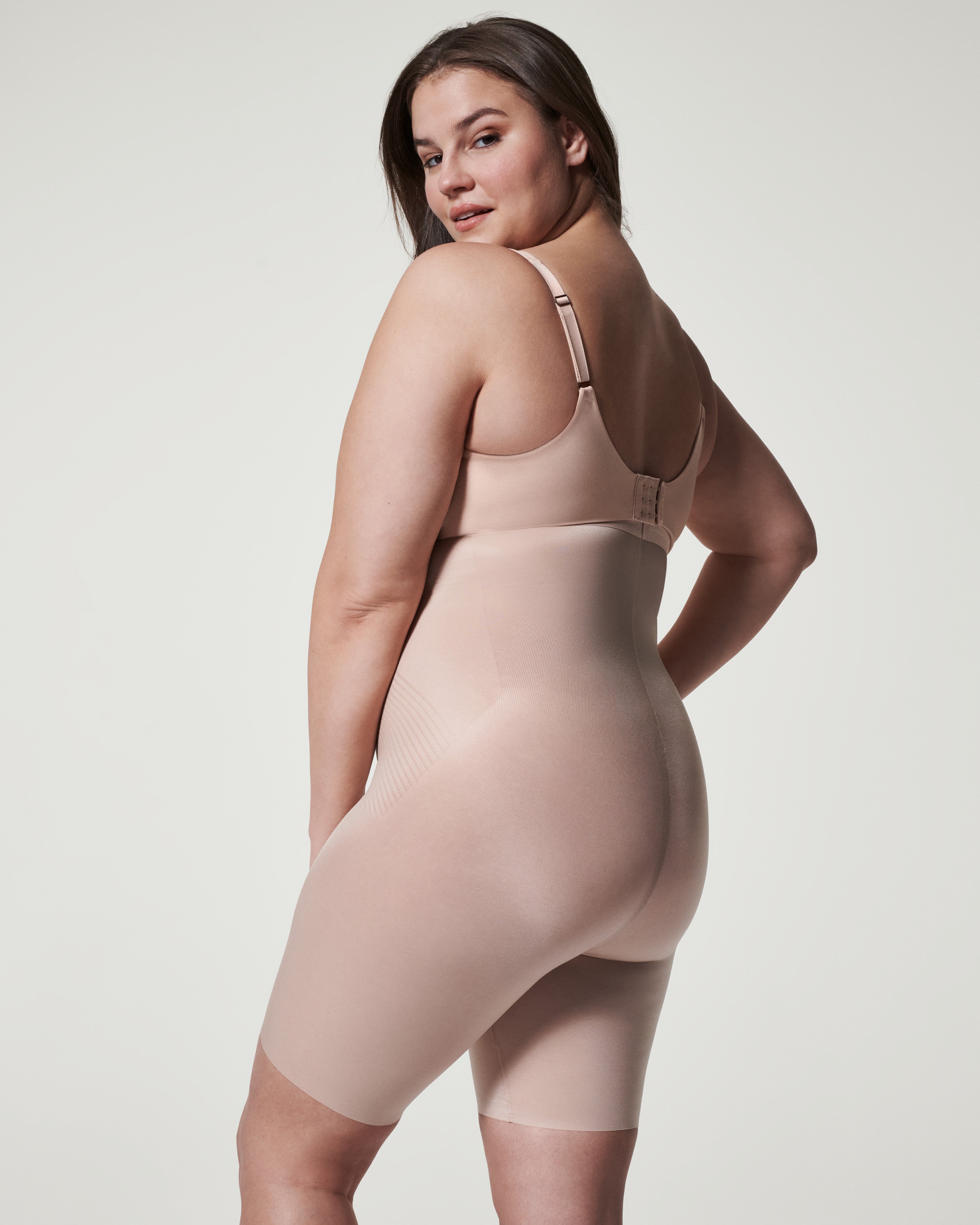 SPANXshape™ Invisible High-Waisted Mid-Thigh Short | Champagne Beige